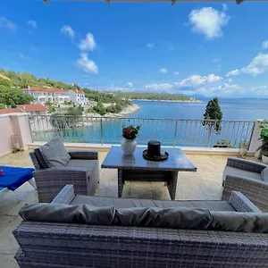 Paradise House Apart3, 5min Walking Distance To Center Fiskardo